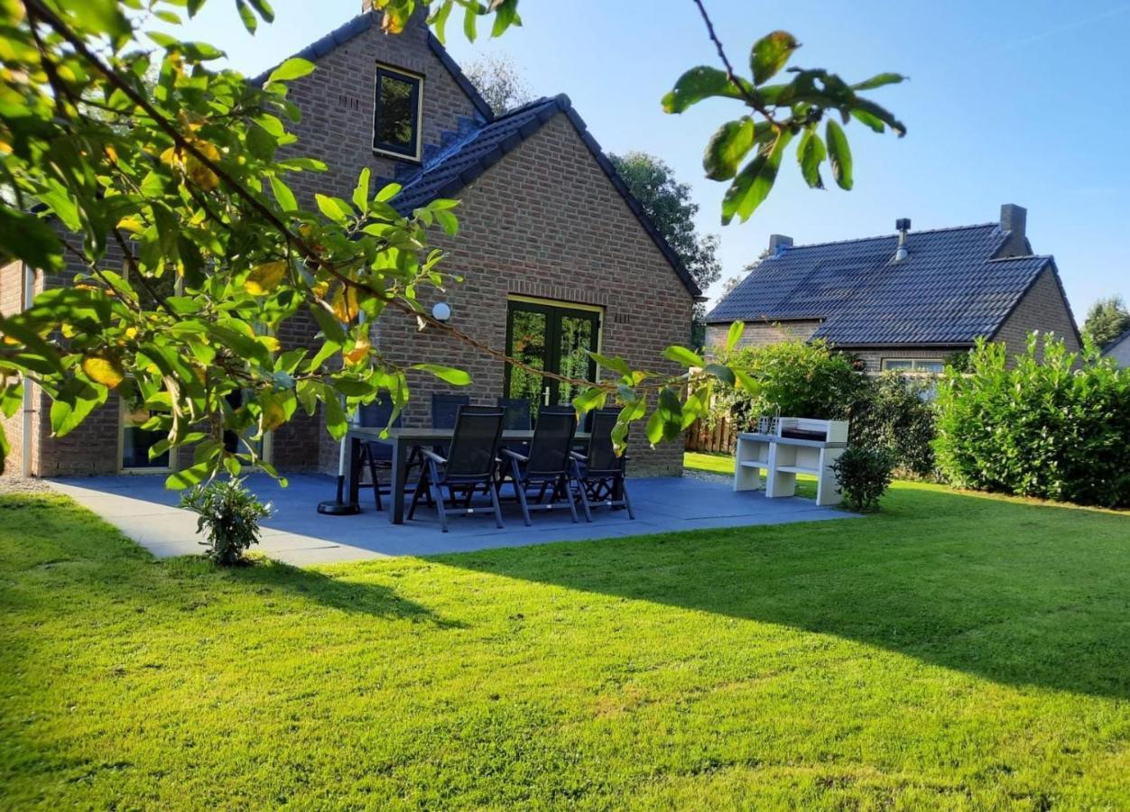Heerlijke Vakantiewoning Ewijkヴィラ エクステリア 写真
